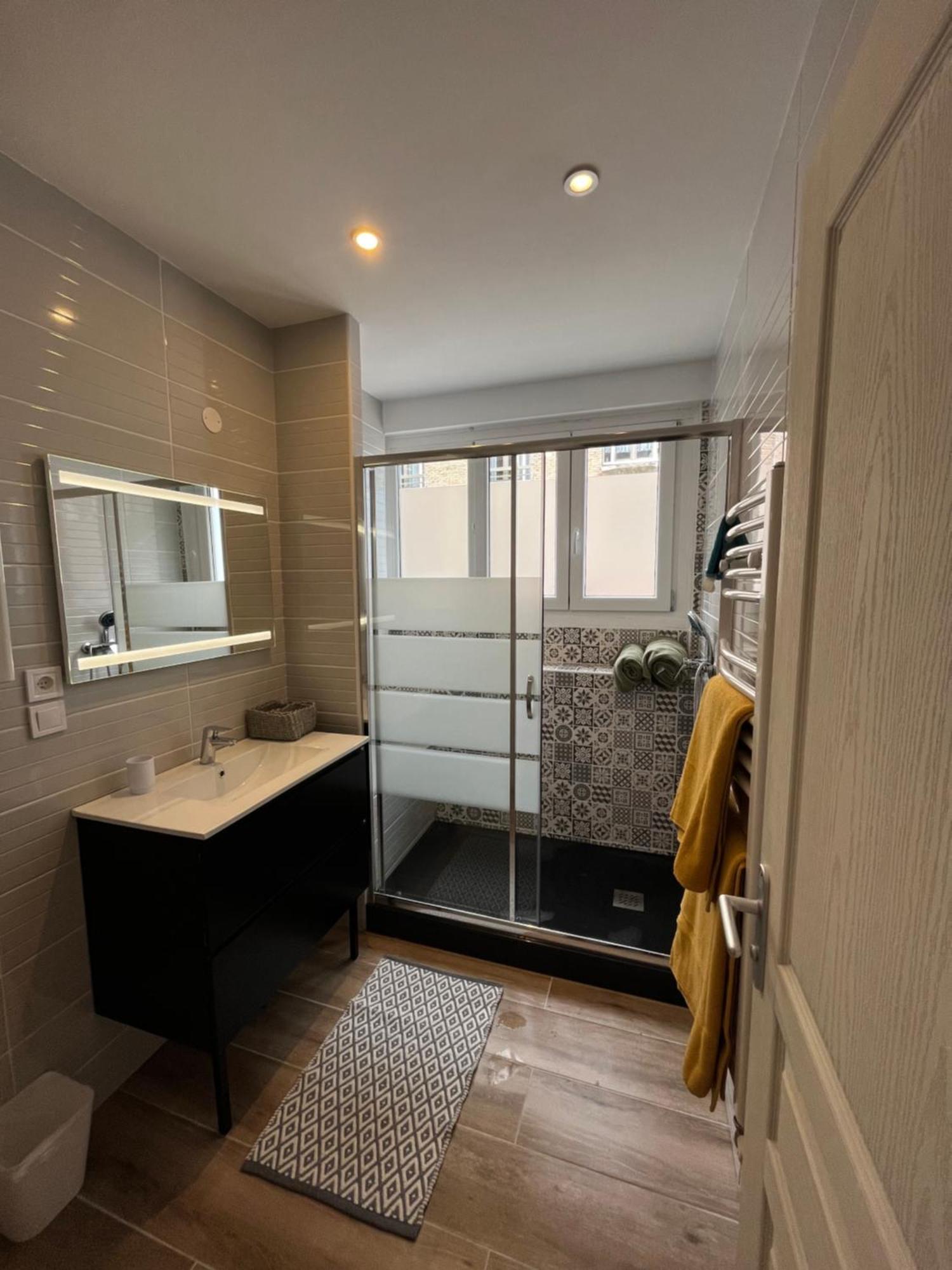 Grande Chambre Dans Loft A Deux Pas De La Plage Dunkirk Exterior photo