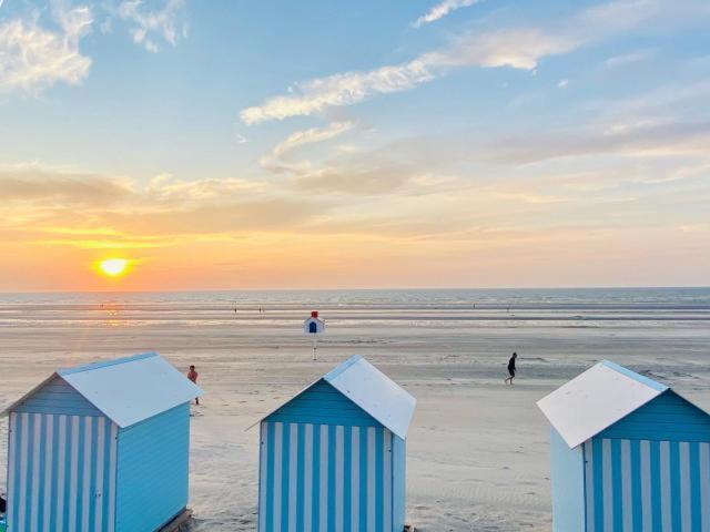 Grande Chambre Dans Loft A Deux Pas De La Plage Dunkirk Exterior photo